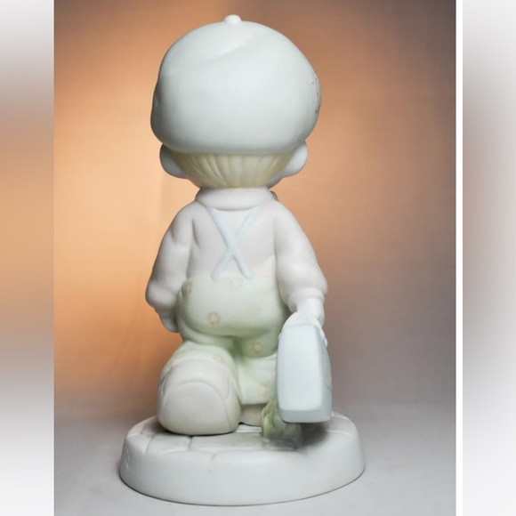 Vintage Precious Moments “Lord Help me Make the Grade” - Picture 3 of 6